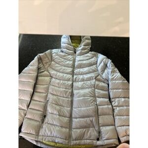 Ll Bean Women's Ultralight 850 Down Hooded Jacket Gray Silver Sz med Coat Downte